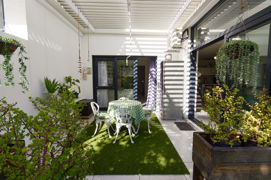 3 Bedroom Property for Sale in Paardevlei Western Cape